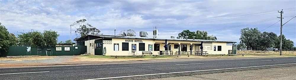 Oasis Hotel, Enngonia, photograph 1 of 8