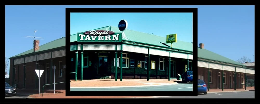 Royal Tavern, Coolamon, photograph 1 of 8