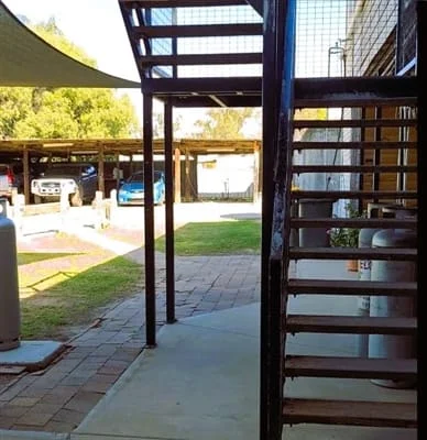 Pioneer Hotel, Boomi, photograph 7 of 8