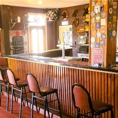 Pioneer Hotel, Boomi, photograph 2 of 8