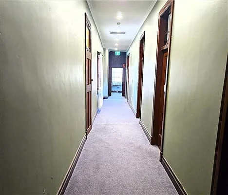 Globe Hotel, Cootamundra, photograph 5 of 8