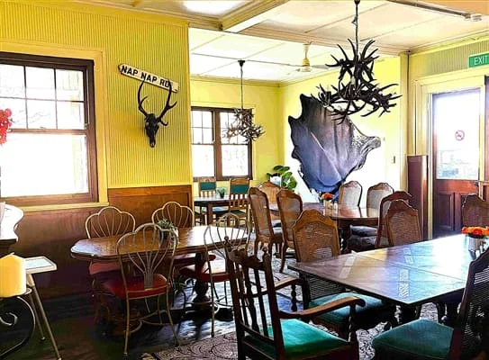 Tattersalls Hotel, Moulamein (freehold), photograph 4 of 8