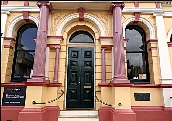 Westpac Building, Cootamundra, photograph 2 of 8