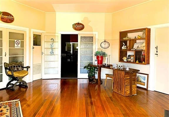 Woodenbong Hotel, photograph 3 of 8