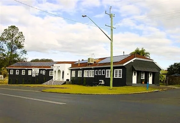Woodenbong Hotel, photograph 1 of 8