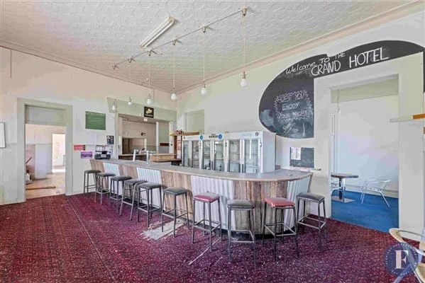 Grand Hotel, Harden, photograph 4 of 8