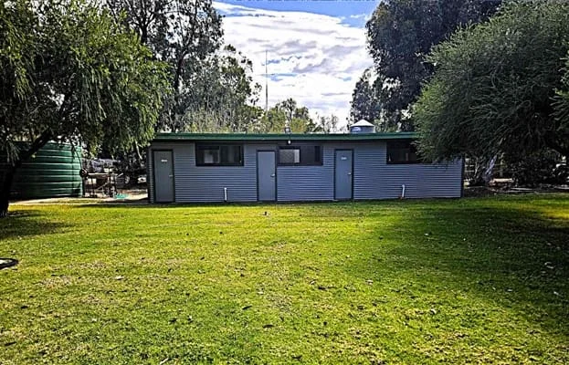Post Office Hotel & Caravan Park, Maude, photograph 7 of 8