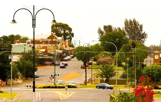 Royal Tavern, Coolamon, photograph 7 of 8